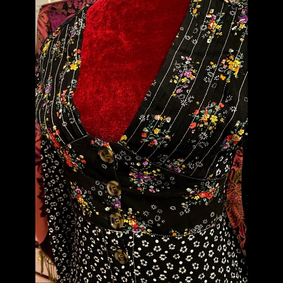 FREE PEOPLE FLORAL DRESS - Picture 2 of 4